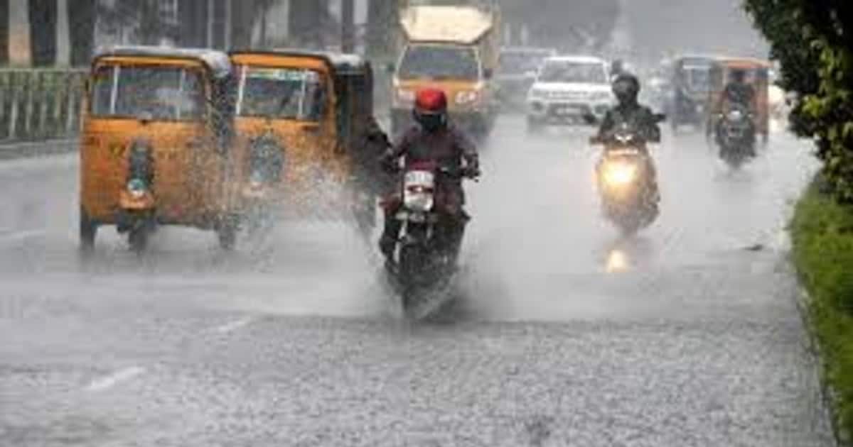 மக்களே உஷார்.. தமிழகத்தில் கனமழை வெளுத்து வாங்கப்போகுது.! எங்கெல்லாம் தெரியுமா ?