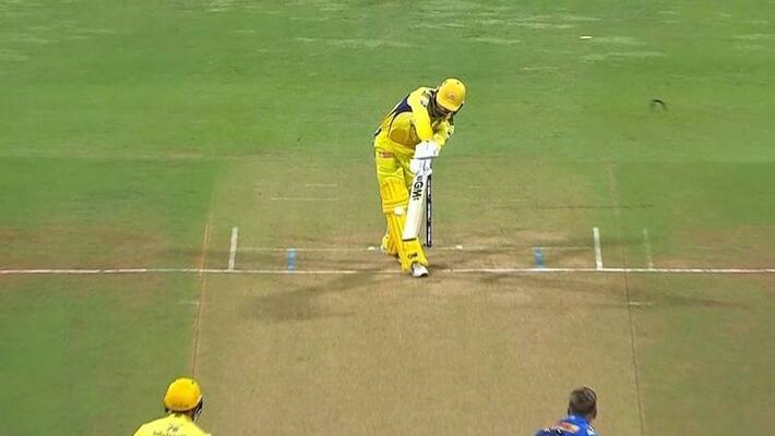 IPL 2022 Twitter reacts as power cut in the Wankhede stadium kvn IPL 2022 Twitter reacts as power cut in the Wankhede stadium kvn