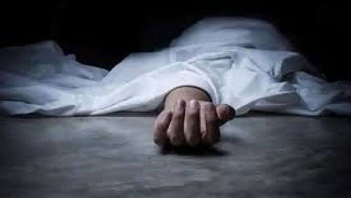 Death in a naked state inside a locked house .. A shocking atrocity in Chennai. Death in a naked state inside a locked house .. A shocking atrocity in Chennai.