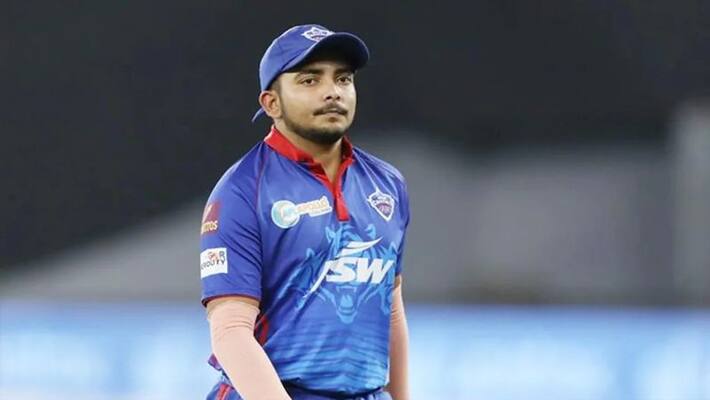 IPL 2022 Prithvi Shaw unlikely to be available for Delhi Capitals last two league games Says Shane Watson kvn IPL 2022 Prithvi Shaw unlikely to be available for Delhi Capitals last two league games Says Shane Watson kvn