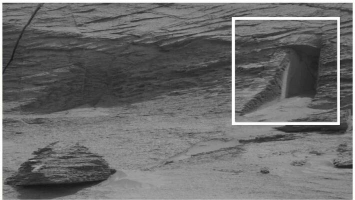 Truth behind NASA Mars Rover Curiosity finding a secret Alien doorway mnj Truth behind NASA Mars Rover Curiosity finding a secret Alien doorway mnj