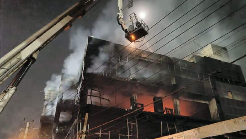 Delhi commercial building fire Accident...27 bodies recovered