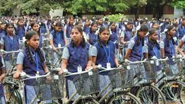 Free bicycles will be provided to 11th class students in three months Free bicycles will be provided to 11th class students in three months