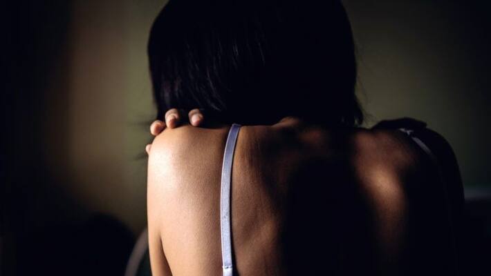 Do you want my husband? The wife who tied the young girl in the bed and the 4 youths raped her Do you want my husband? The wife who tied the young girl in the bed and the 4 youths raped her