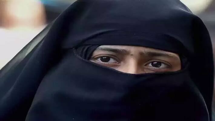 Barabanki after four months of marriage, the woman was thrown out of the house by giving triple talaq Barabanki after four months of marriage, the woman was thrown out of the house by giving triple talaq