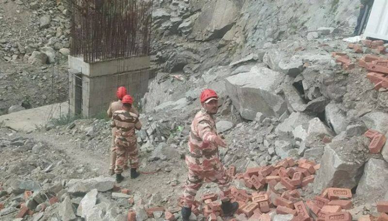 Landslide in Jammu and Kashmir, workers trapped in a tunnel under construction