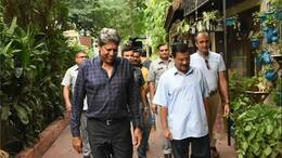 Chandigarh Former cricketer Kapil Dev meets Arvind Kejriwal may join AAP stb
