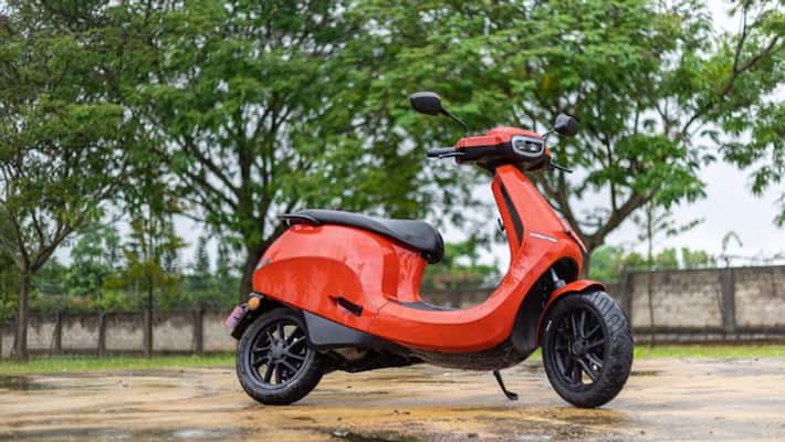 Ola CEO claims Ola S1 Pro electric scooters being delivered in 24 hours Ola CEO claims Ola S1 Pro electric scooters being delivered in 24 hours