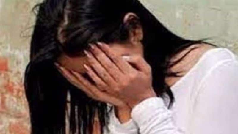 Rape case...Medical College Assistant Professor police complaint