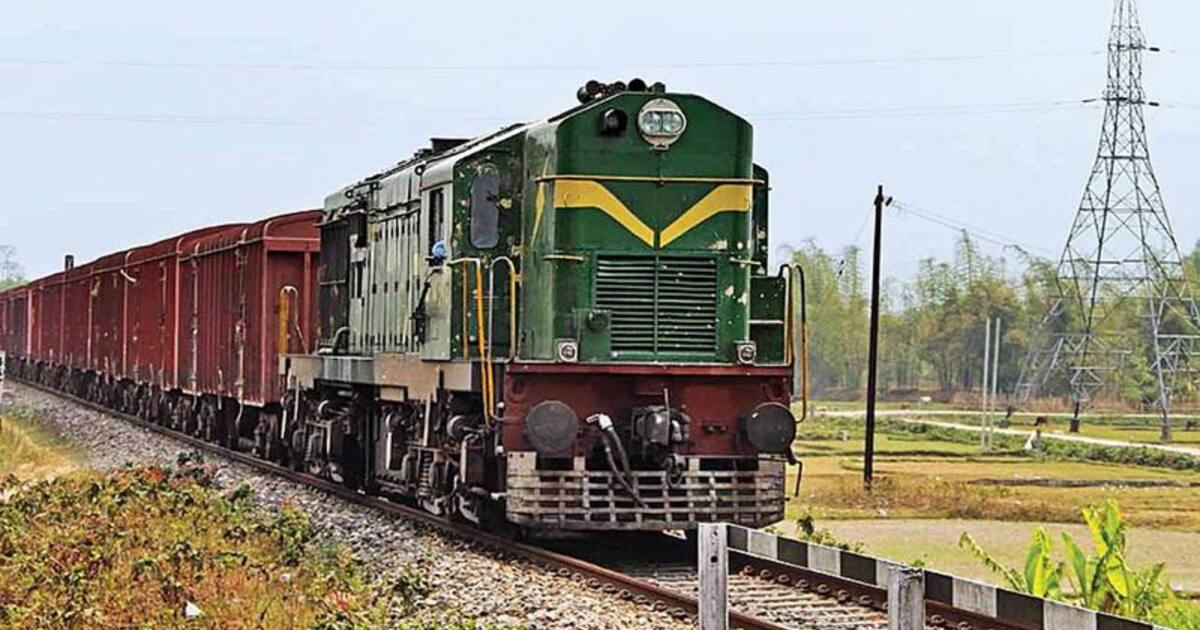 நாக்பூரிலிருந்து 90 கண்டெய்னர்களுடன் மும்பை சென்ற சரக்கு ரயில் மாயமா? உண்மை என்ன?