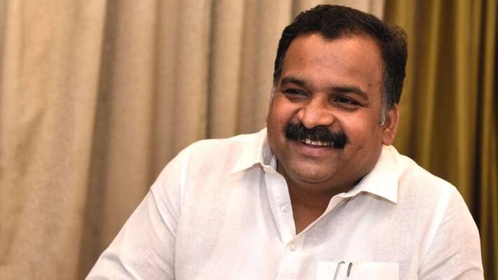 Manickam Tagore sends legal notice to Marri Shashidhar Reddy Manickam Tagore sends legal notice to Marri Shashidhar Reddy