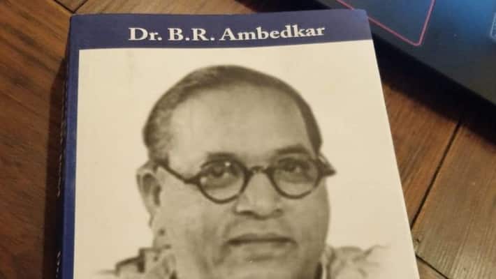 Annamalai who read 20 thousand books .. Show a book written by Ambedkar in support of Hinduism ..VCK Challenge. Annamalai who read 20 thousand books .. Show a book written by Ambedkar in support of Hinduism ..VCK Challenge.