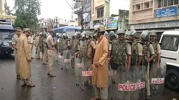 Police Detain several youth in ravulapalem over amid amalapuram voilence