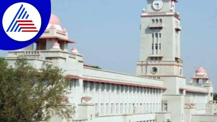 guest lecturers protest at Karnataka university dharwad gow guest lecturers protest at Karnataka university dharwad gow