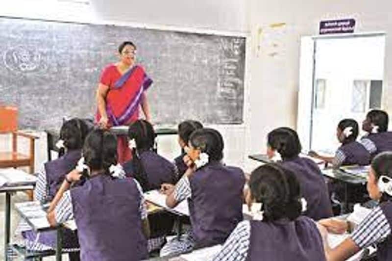 OPS has alleged that the academic knowledge of Tamil Nadu students is lagging behind