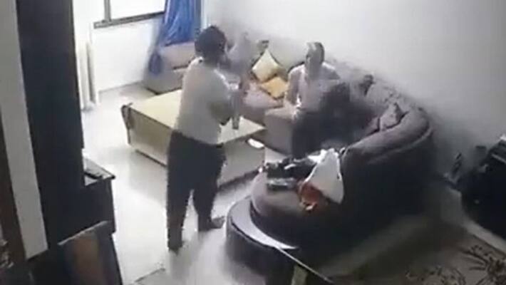 Complaint of domestic violence against wife by government school principal, watch viral video bsm Complaint of domestic violence against wife by government school principal, watch viral video bsm