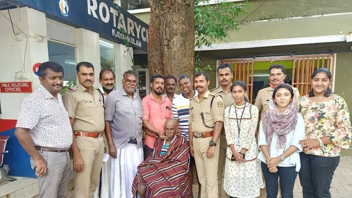 Police revive elderly man Police revive elderly man