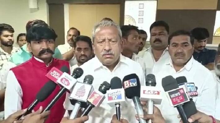 Minister byrati basavaraj slams on siddaramaiah at davanagere gvd Minister byrati basavaraj slams on siddaramaiah at davanagere gvd