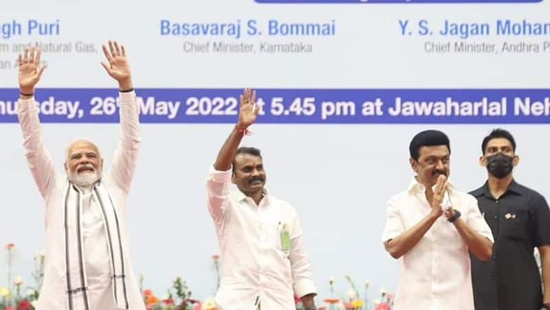 Can CM Stalin talk like this with the PM Modi on stage? Annamalai