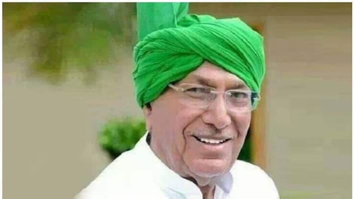 ex haryana cm Om Prakash Chautala meets cpm national leader sitaram yechury ex haryana cm Om Prakash Chautala meets cpm national leader sitaram yechury