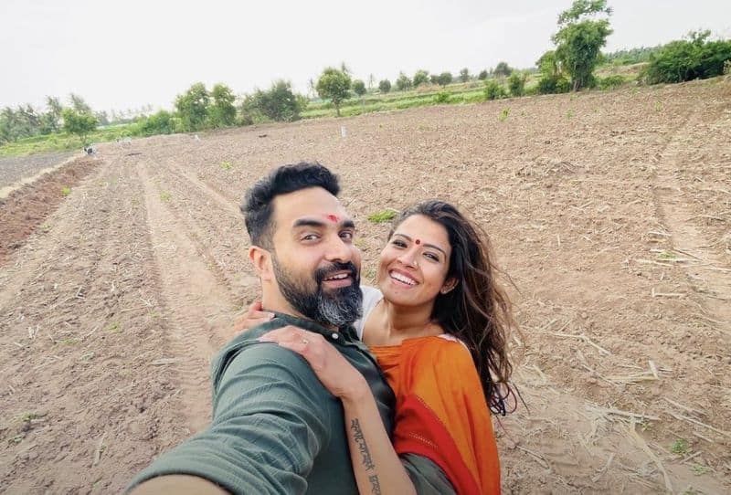 Actor Bala Ex-wife Amrutha suresh selfie with musician gopi sundar spark relationship rumours