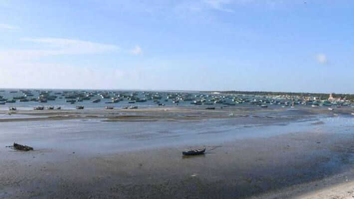 Receding sea 100 meter in Rameshwaram - People Shocked Receding sea 100 meter in Rameshwaram - People Shocked
