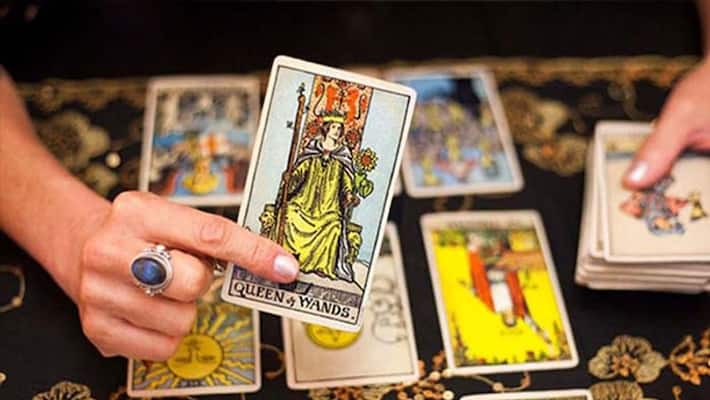Weekly Tarot Card Readings: Horoscope from July 25 to July 31 Weekly Tarot Card Readings: Horoscope from July 25 to July 31