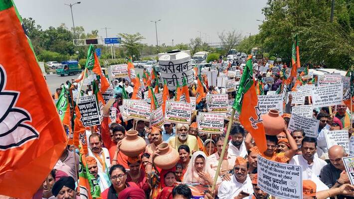 Live Delhi MCD Election 2022 Results: BJP Surpasses AAP In Early Trends Live Delhi MCD Election 2022 Results: BJP Surpasses AAP In Early Trends