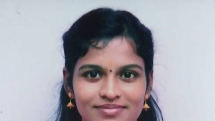 Young graduate woman resigned as panchayat president post for banking job .. Young graduate woman resigned as panchayat president post for banking job ..