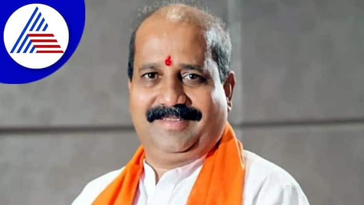 Rihaans father who was arrested by the extremists is Connected to the Congress Says MLA K Raghupati Bhat gvd Rihaans father who was arrested by the extremists is Connected to the Congress Says MLA K Raghupati Bhat gvd