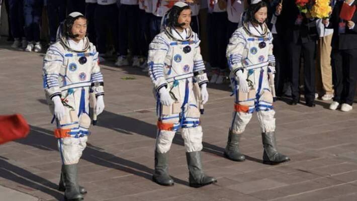 After a six-month mission, three Chinese astronauts return to Earth After a six-month mission, three Chinese astronauts return to Earth