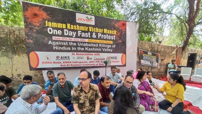 Kashmir Pandits targeted again militants release 56 names of Pandit employees san Kashmir Pandits targeted again militants release 56 names of Pandit employees san