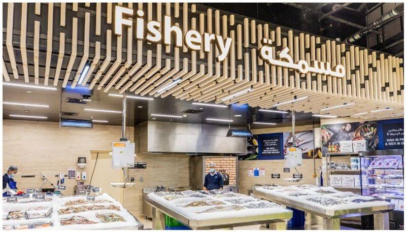 Dubai Retailer Receives 4 Tons of Fish Supplies to Meet Consumer Demands 