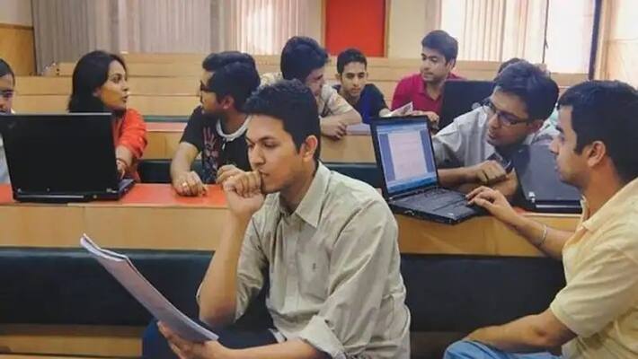 UPSSSC PET 2022 10 important questions from constitution and public administration stb UPSSSC PET 2022 10 important questions from constitution and public administration stb
