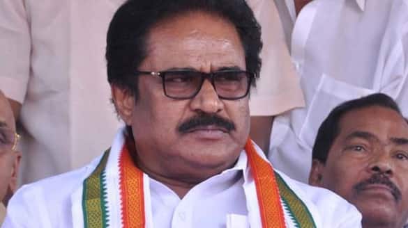 Thirunavukarasar said that the Congress executive did not commit suicide and said that it was murder KAK