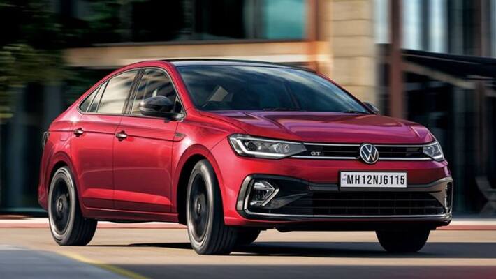 Volkswagen India delivers record Virtus sedans in a single day at Gujarat dealership Volkswagen India delivers record Virtus sedans in a single day at Gujarat dealership