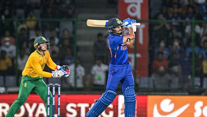 Umesh Yadav Shreyas Iyer and Shahbaz Ahmed added to India T20 squad against South Africa kvn Umesh Yadav Shreyas Iyer and Shahbaz Ahmed added to India T20 squad against South Africa kvn