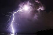 heavy rain in vijayapura three death due to lightning strike gvd