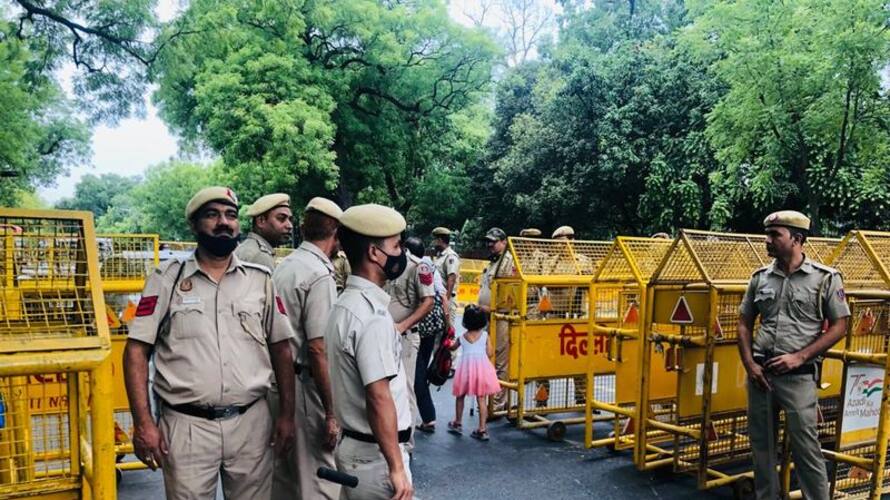 Payback for UK Mission attack Delhi Police remove extra barricades outside British High Commission gcw Payback for UK Mission attack Delhi Police remove extra barricades outside British High Commission gcw