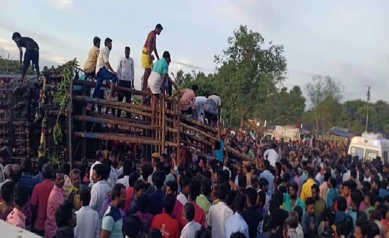 dharmpuri temple festival chariot axle broken and 2 killed