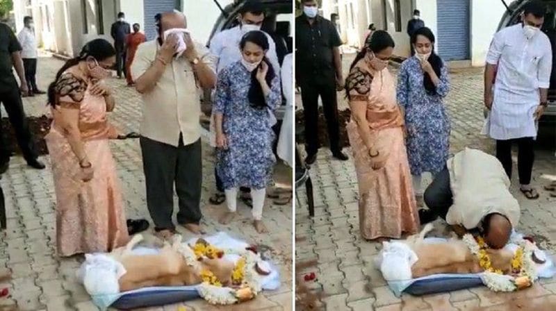 Karnataka CM Basavaraj bommai cries after watching movie 777 Charlie 