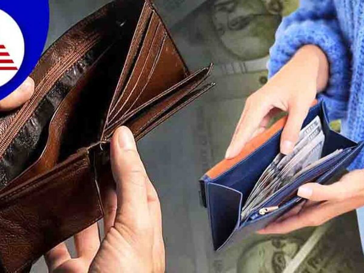 use a torn wallet like this money is never empty