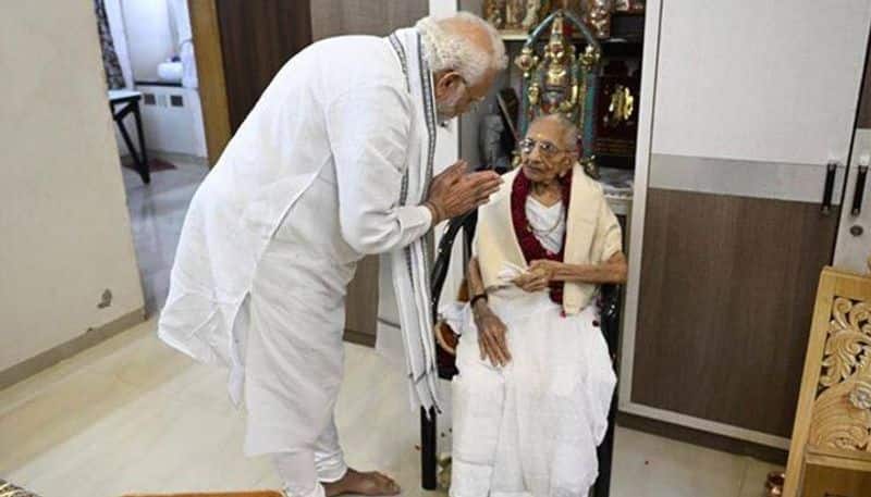 PM Modis mother Heeraben Modi turns 100 for these Modi visit Gandhinagar ABSC