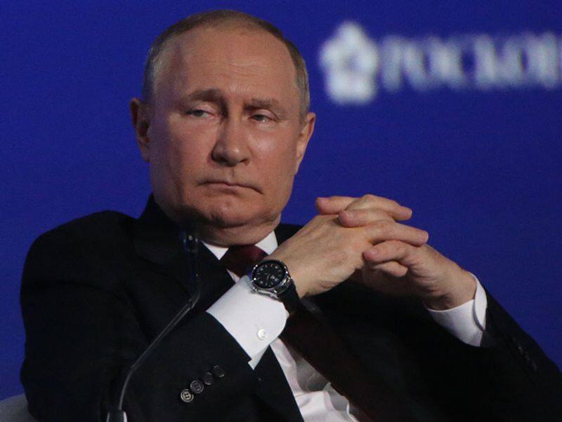 Russian President Vladimir Putin Falls Down Stairs Soils Himself Due To Deteriorating Health Latest Report