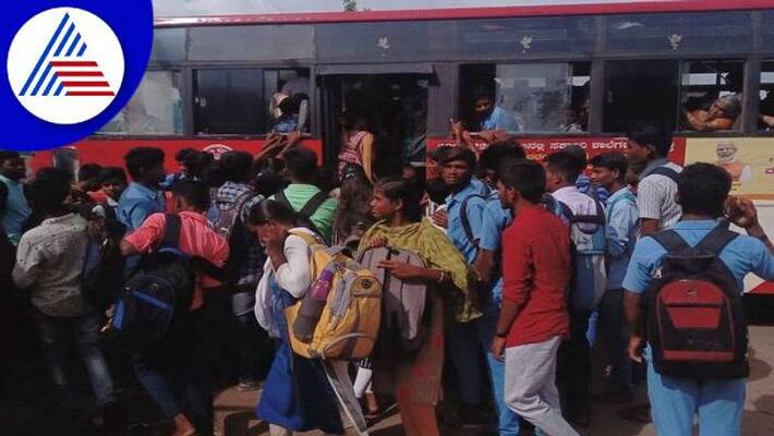 People Faces Bus Problems in Ballari grg People Faces Bus Problems in Ballari grg
