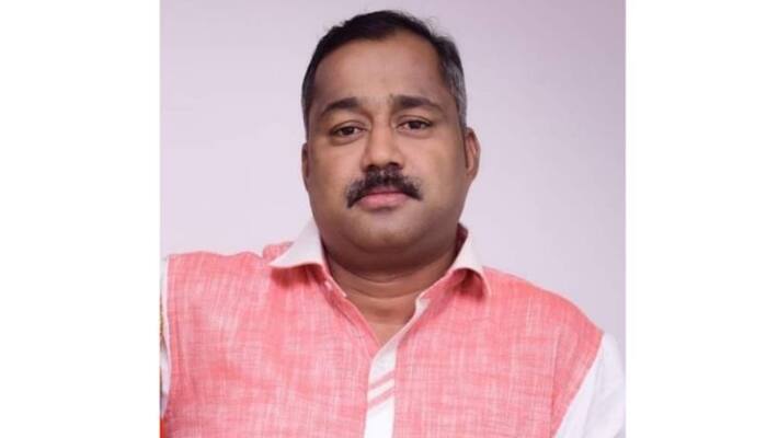 malayali expat who went home on vacation died at Munnar due to cardiac arrest malayali expat who went home on vacation died at Munnar due to cardiac arrest