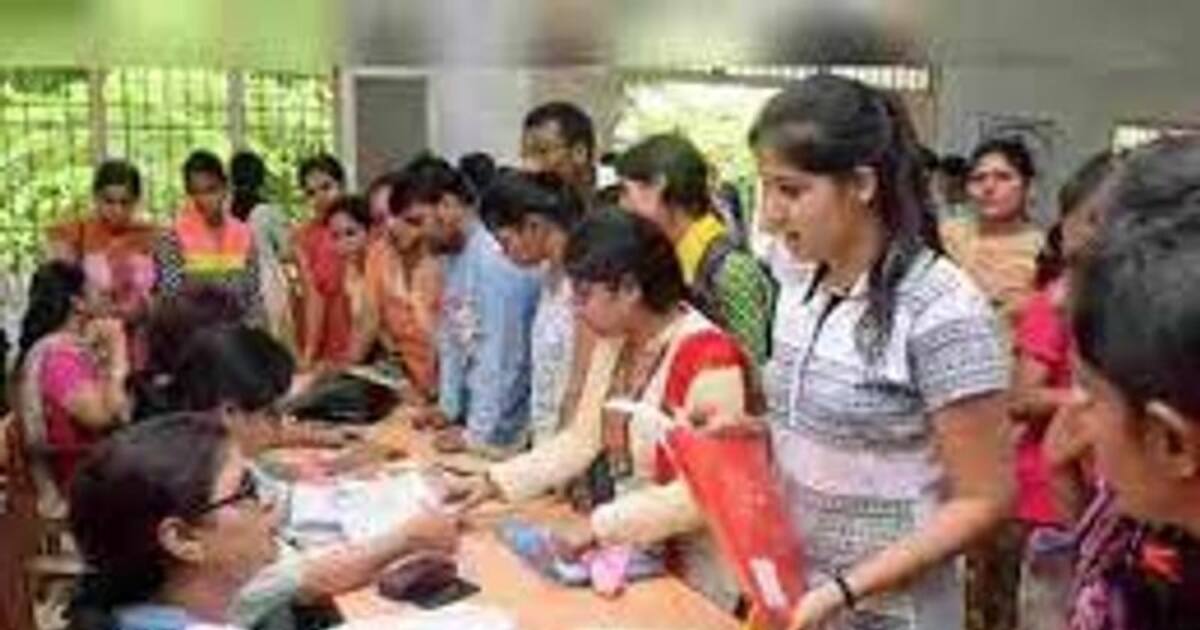 11 ஆம் வகுப்பு மாணவர் சேர்க்கை.. மெட்ரிக் பள்ளிகளுக்கு பள்ளிக்கல்வித் துறை போட்ட உத்தரவு.. மீறினால் நடவடிக்கை