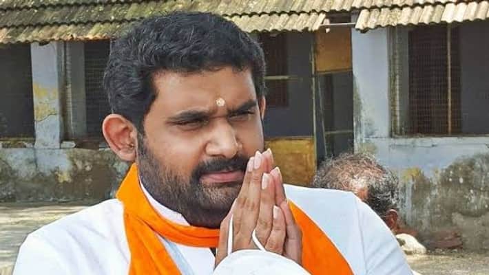 Murasoli is a toilet paper... Amar Prasad Reddy has been a strong critic of DMK. Murasoli is a toilet paper... Amar Prasad Reddy has been a strong critic of DMK.