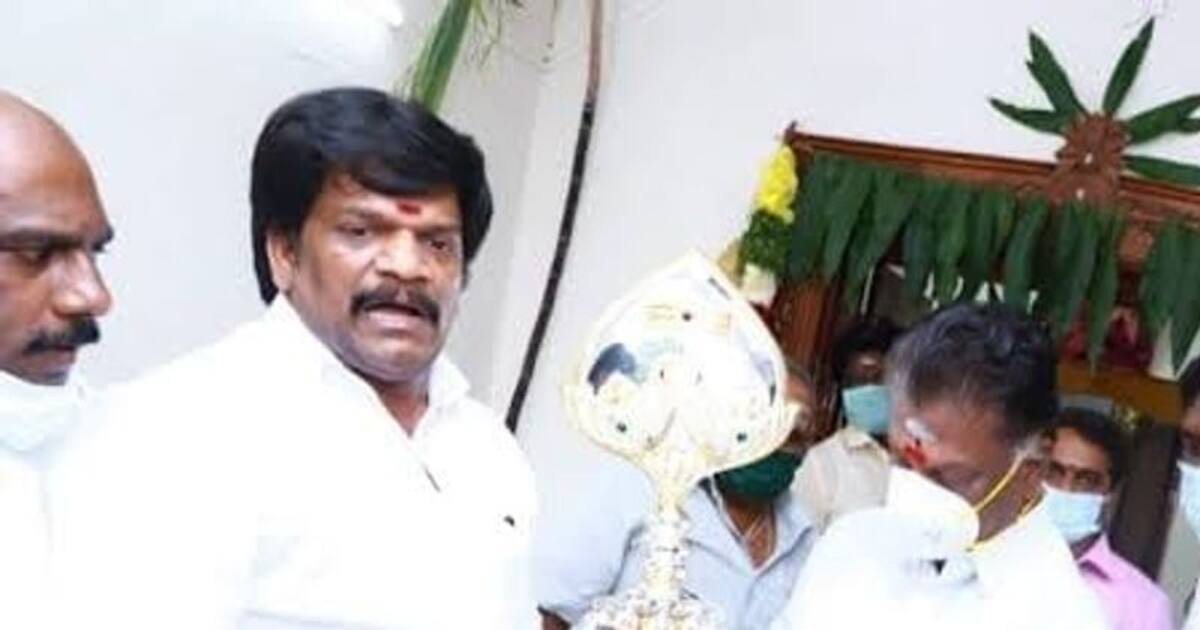 ஓபிஎஸ் முக்கிய ஆதரவாளர்கள் மீது திடீர் வழக்கு பதிவு செய்த போலீஸ்.. என்ன காரணம் தெரியுமா?