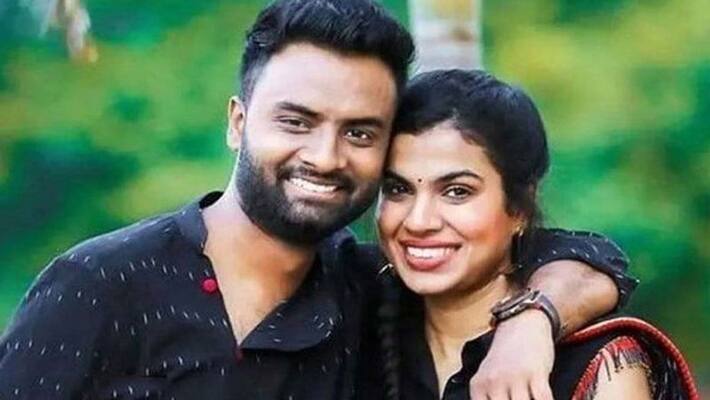 singer couple hemachandra sravana bhargavi heading for separation as per reports KPJ singer couple hemachandra sravana bhargavi heading for separation as per reports KPJ